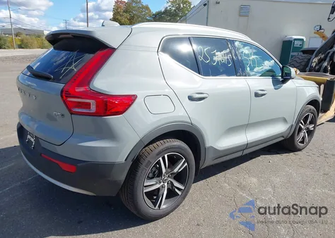 2025 Volvo Xc40 B5 Core Bright Theme from USA, damaged, VIN YV4L12UJ5S2566748